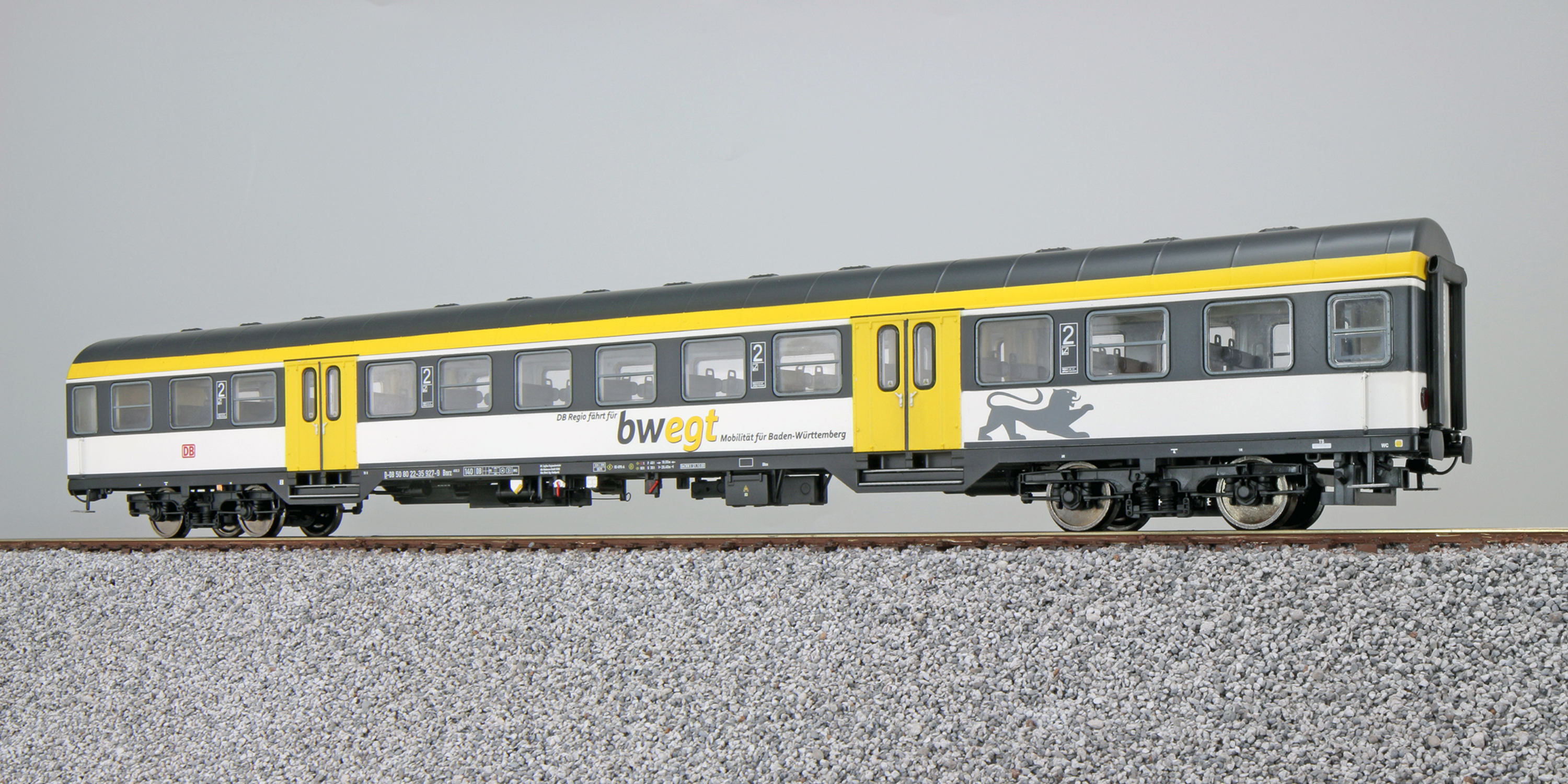 36511 DBAG Personenwagen Bnrz 450.3 2.Kl. Ep.6