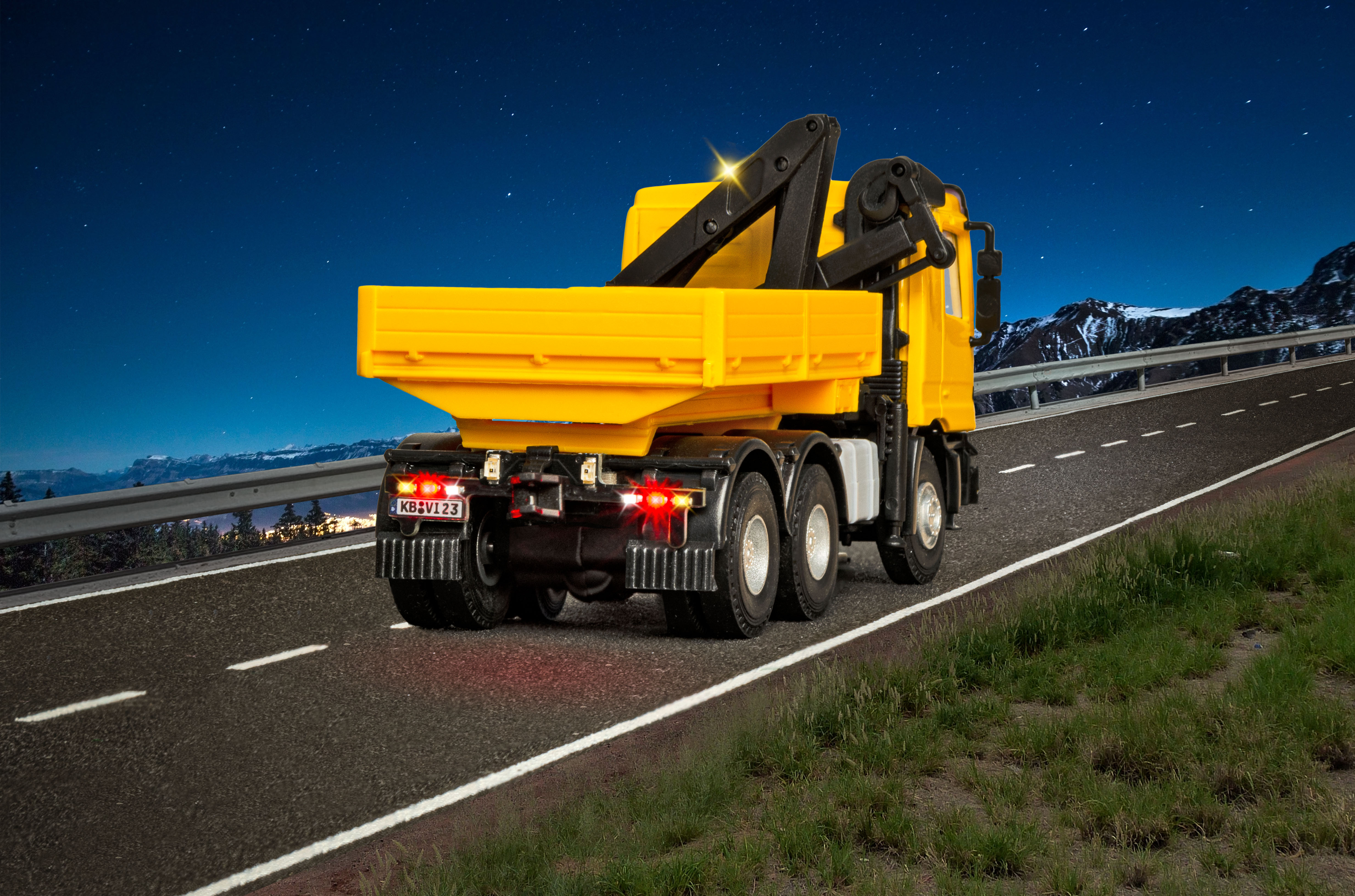 Viessmann 8023 CarMotion: MB Actros m.Flachpritsche