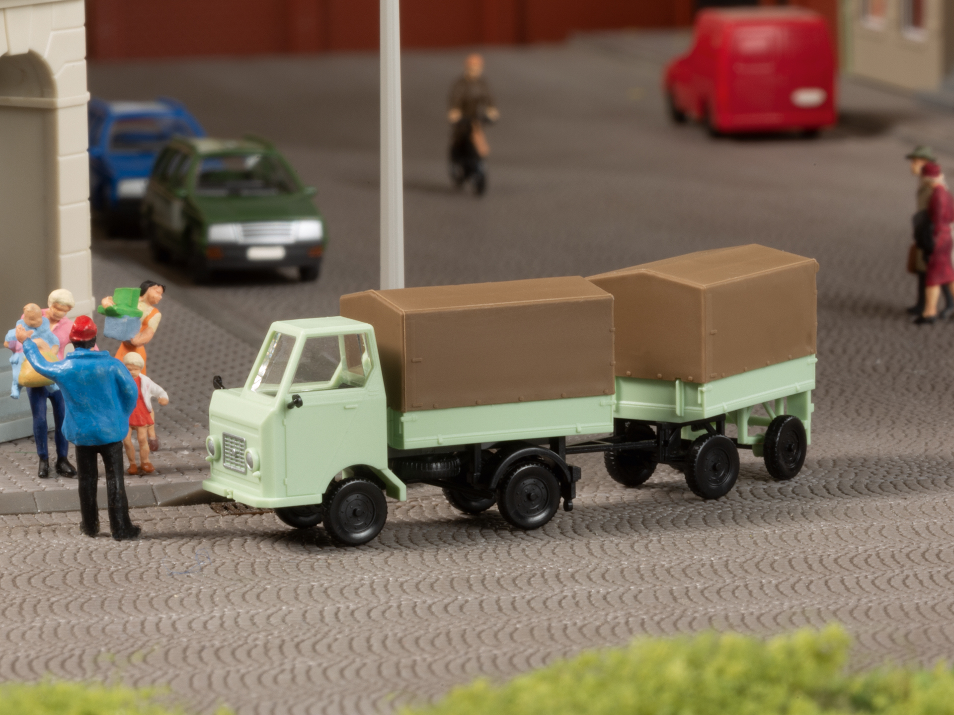 43674 Multicar M22 mit Anhänger