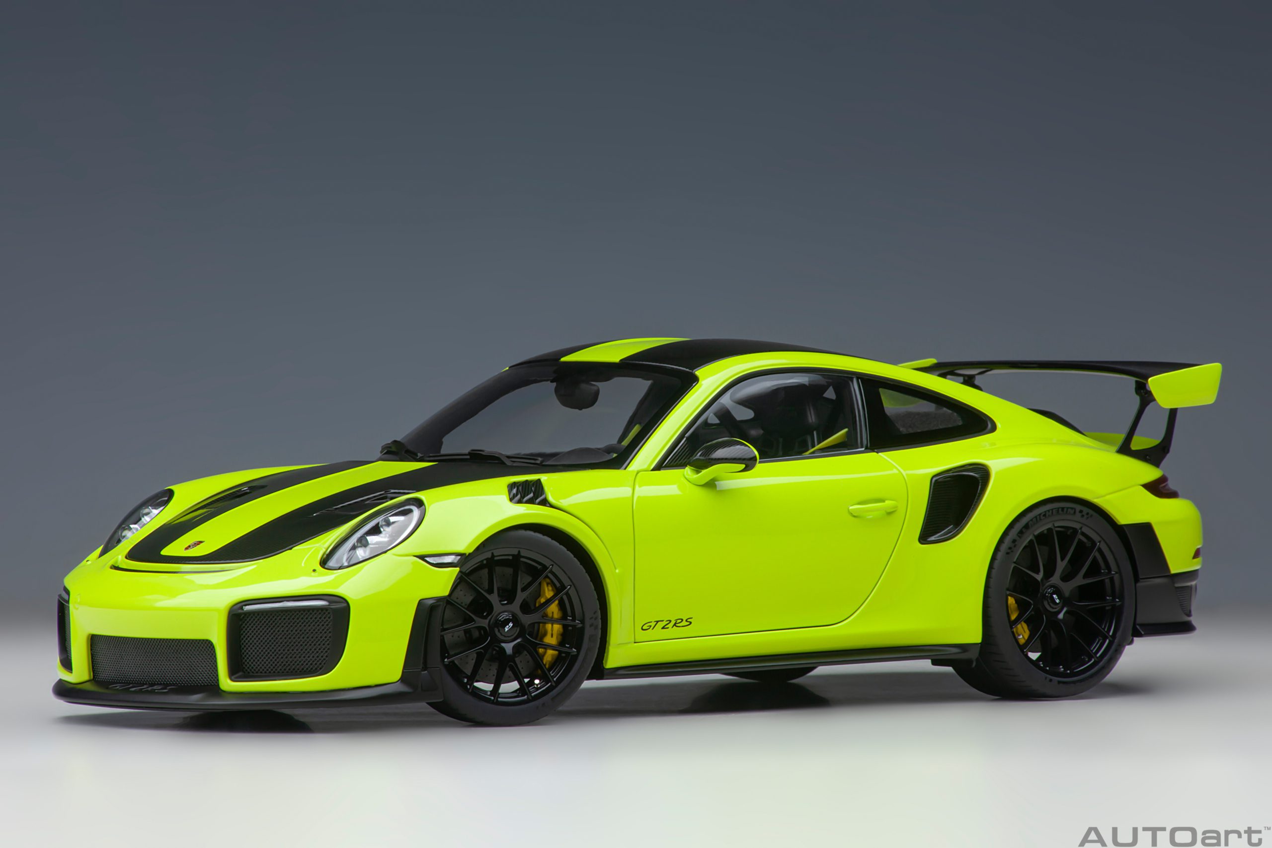 78187 Porsche 911 (991.2) GT2 RS grün