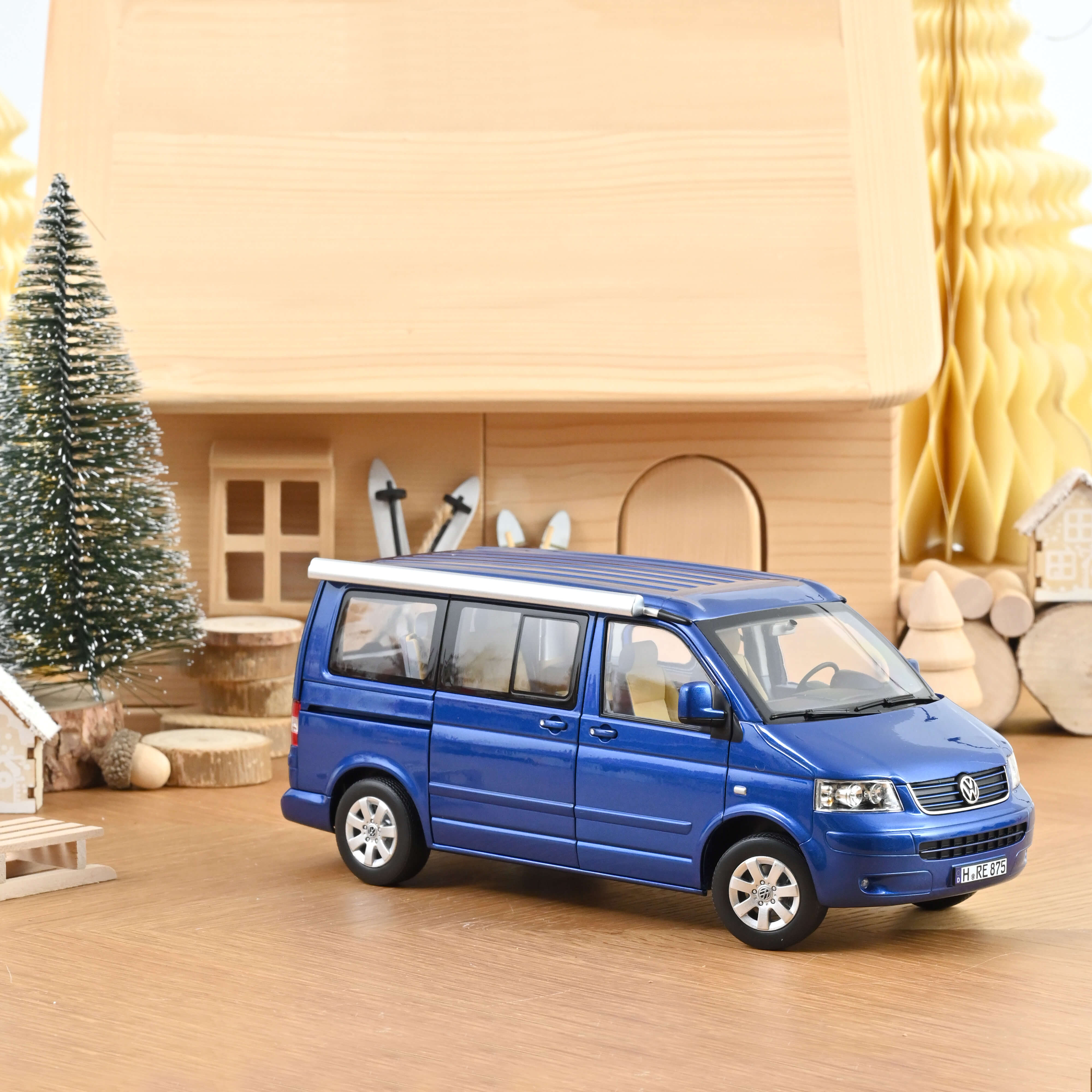 188607 VW T5 Califonia Ravenna Blue-met.