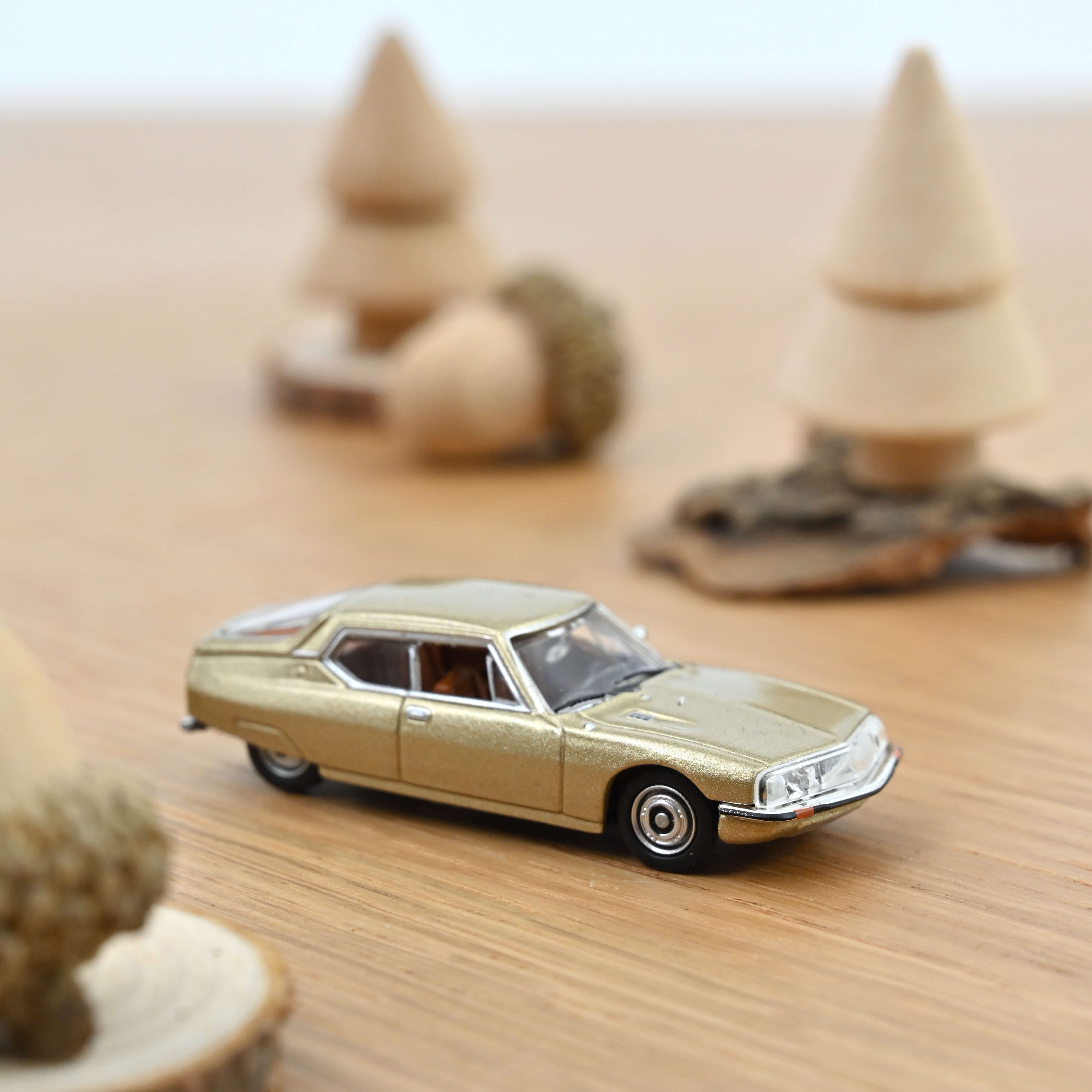 158514 Citroen SM sable-met. (1972)