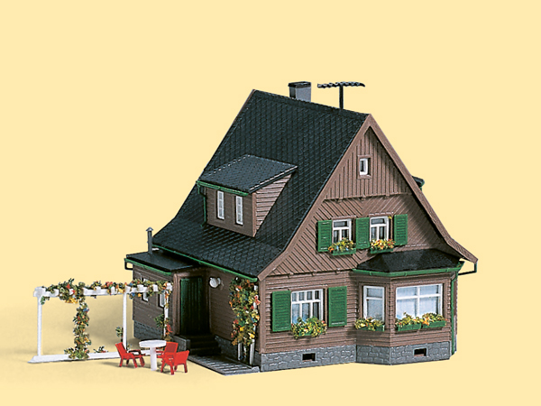 12259 Holzhaus Erika