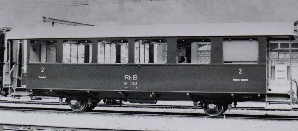 3233120 RhB Personenwagen B2 1416