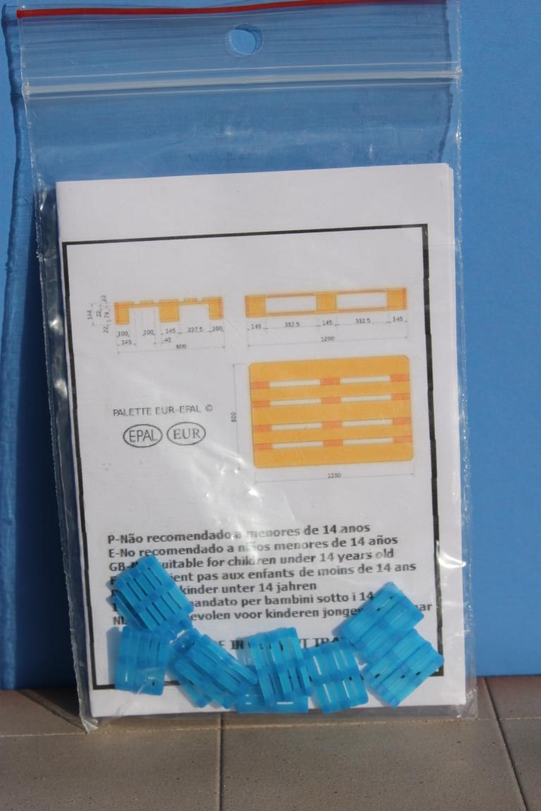 PT210100 Europallets (Packung 10 Stück)