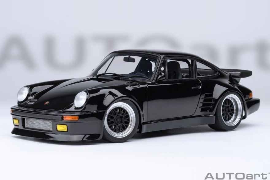 78158 Porsche 911 (930) Turbo Wangan Midnight