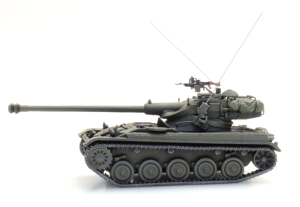 6870408 NL AMX 13 lichte tank