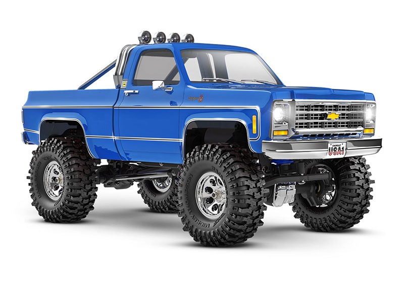 TRX97064-1BLUE TRX-4M Chevy K10 4x4 lifted blau 1/18 C