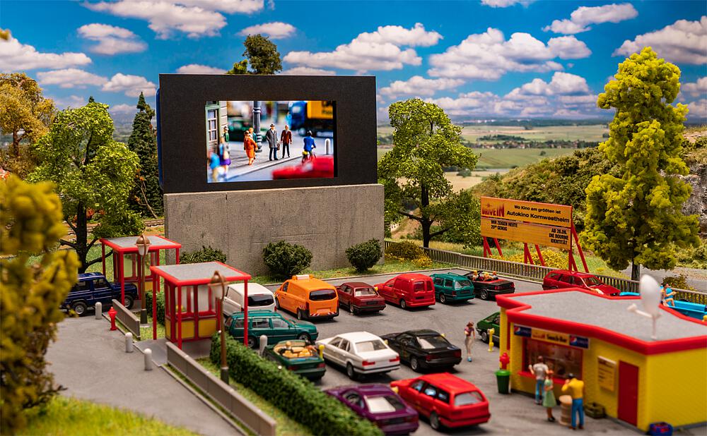 130880 Autokino
