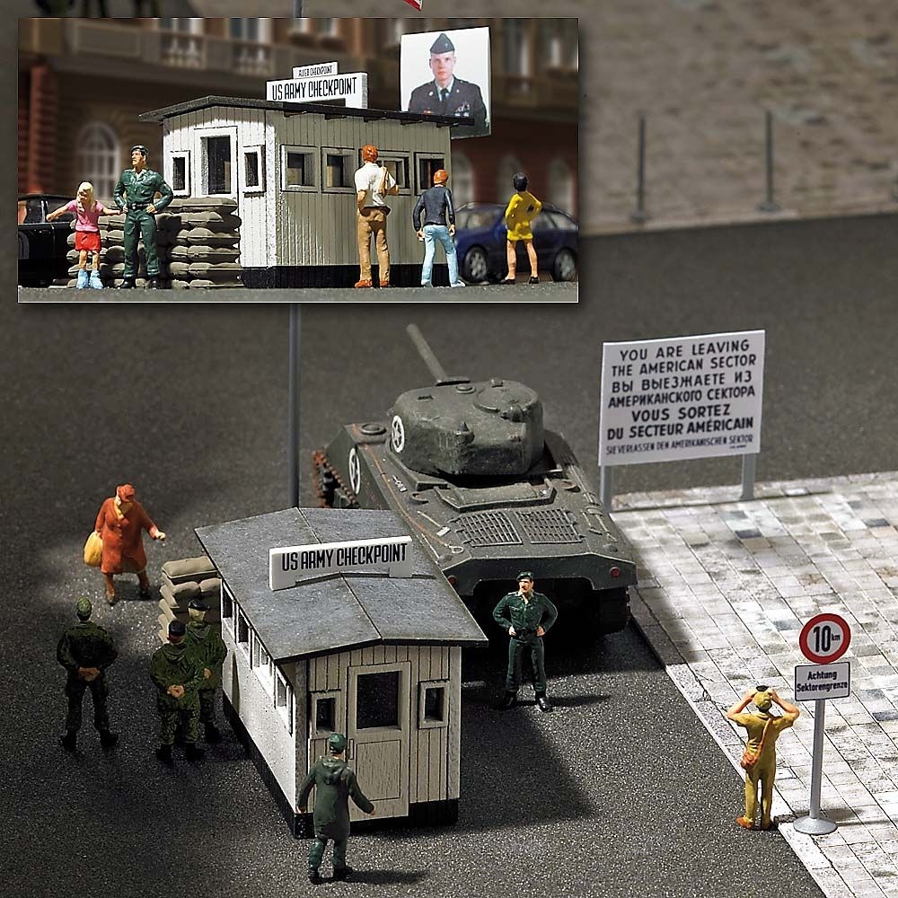 1490 Checkpoint Charlie