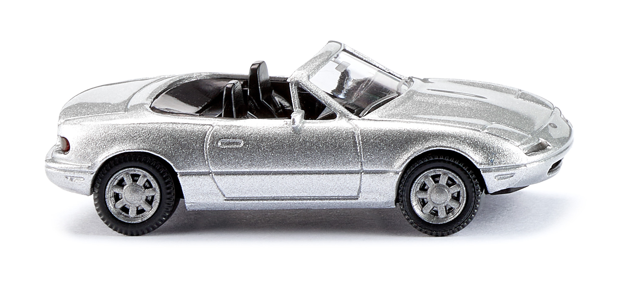 018807 Mazda MX-5 (NA) silverstone met.