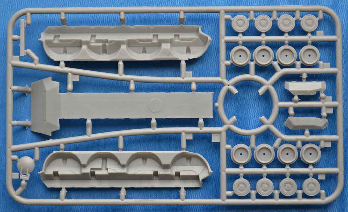 ACE 72437 B1 Centauro AFV (early series)