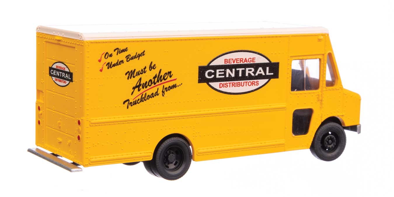 Scene Master 12104 Morgan Olson Route Star Van Central Bev.