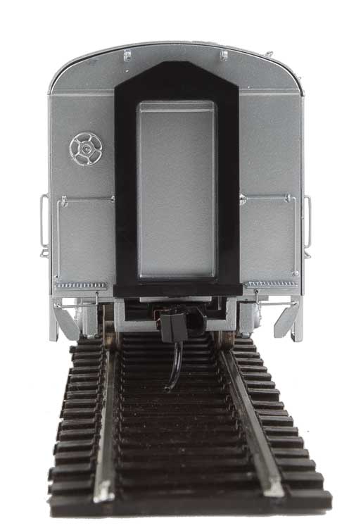 WalthersProto 9600 ATSF Gepäckwagen 74' Pullman