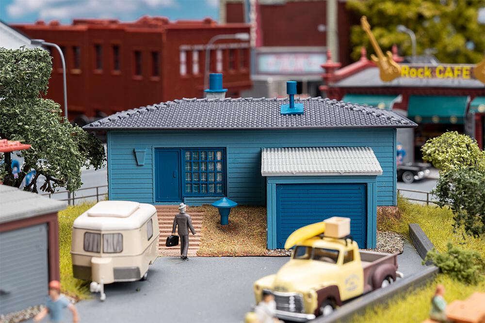 134104 Bungalow Country Road 4