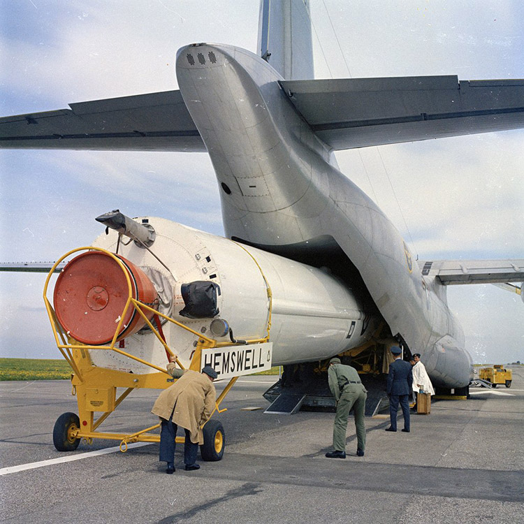 Roden 336 Douglas C-133 + PGM-17 Thor