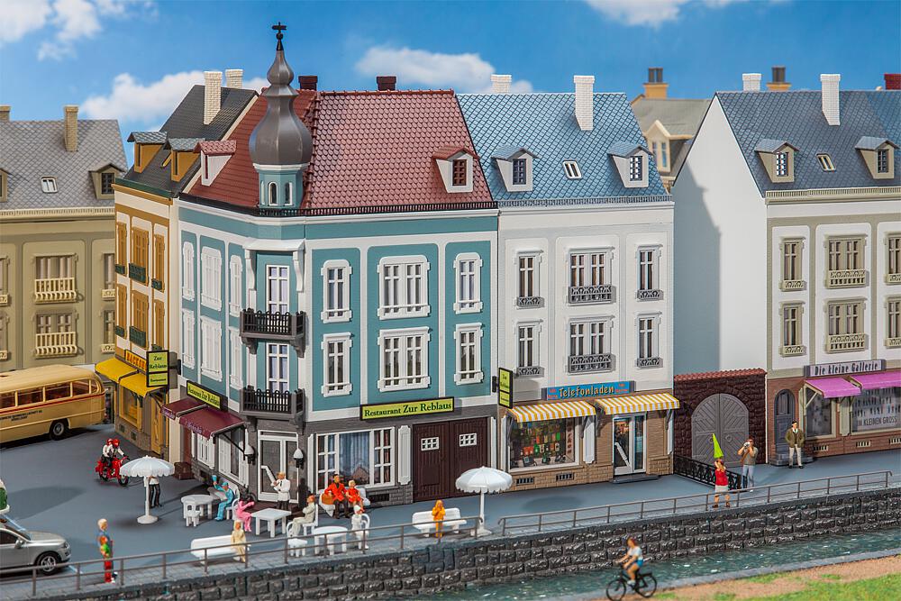 130703 Stadthäuser Beethovenstraße 2 St.