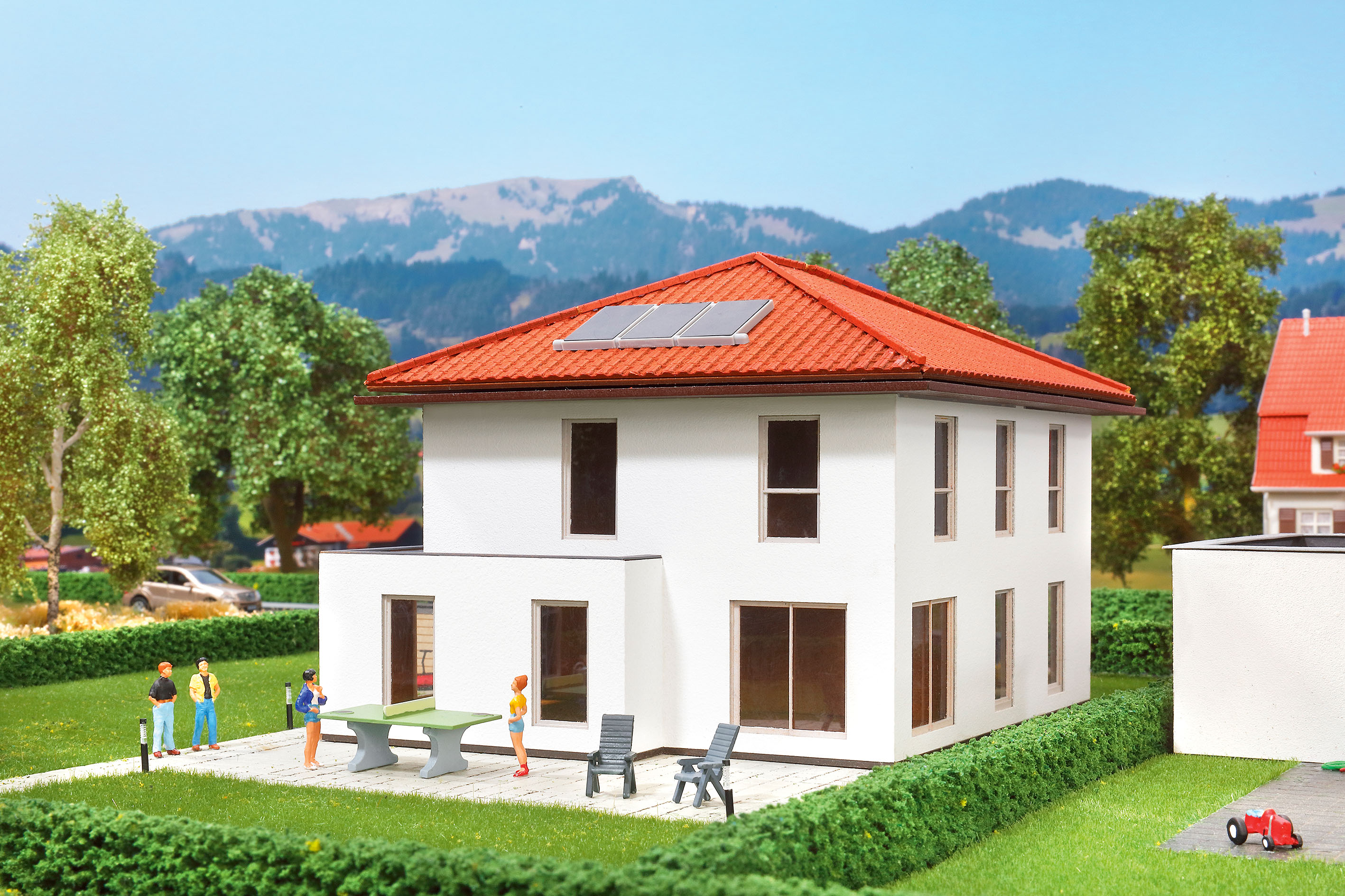 38336 H0 Kubushaus Mia mit Carport