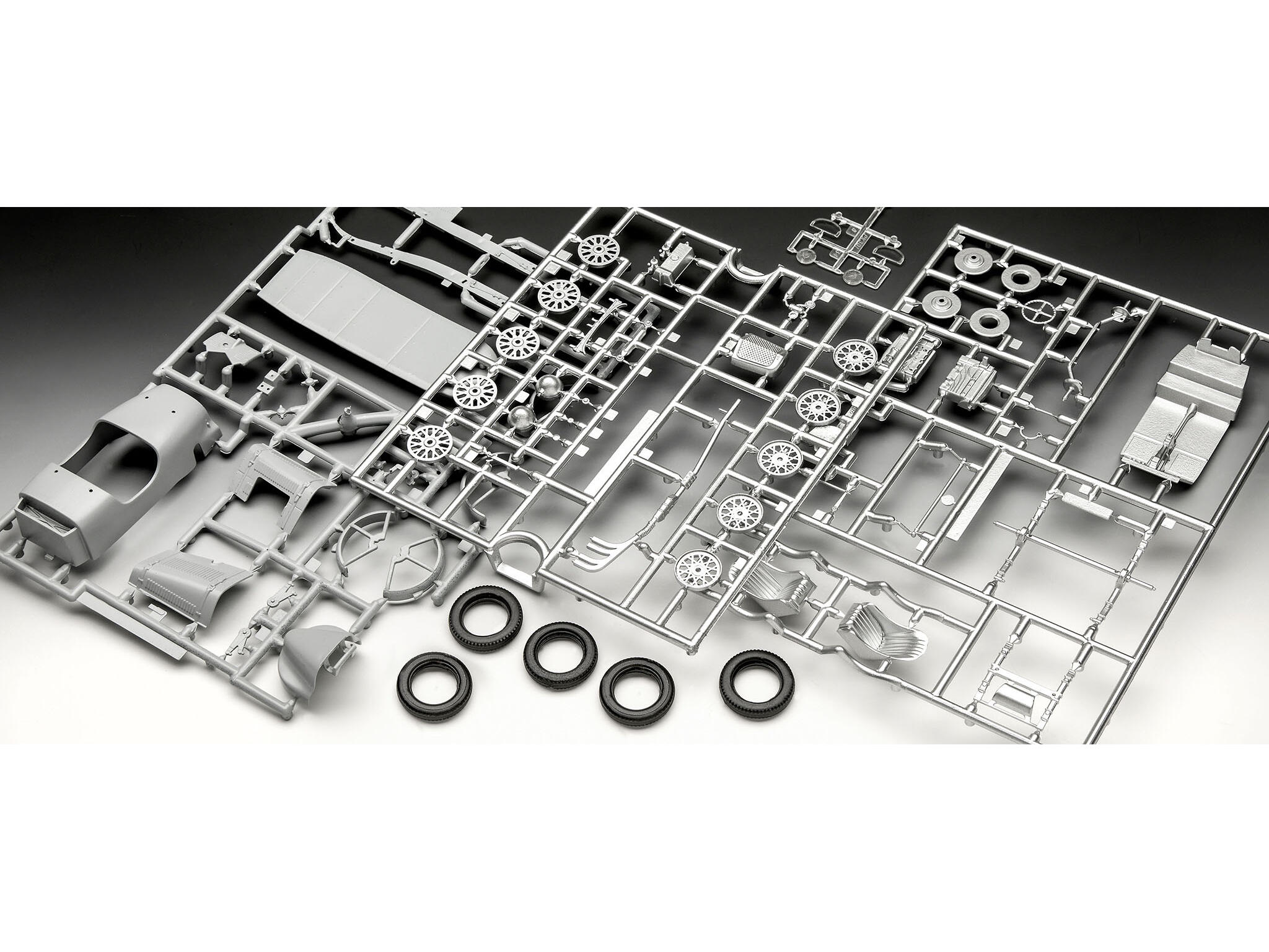 Revell 77751 StarterSet: Aston Martin Ulster