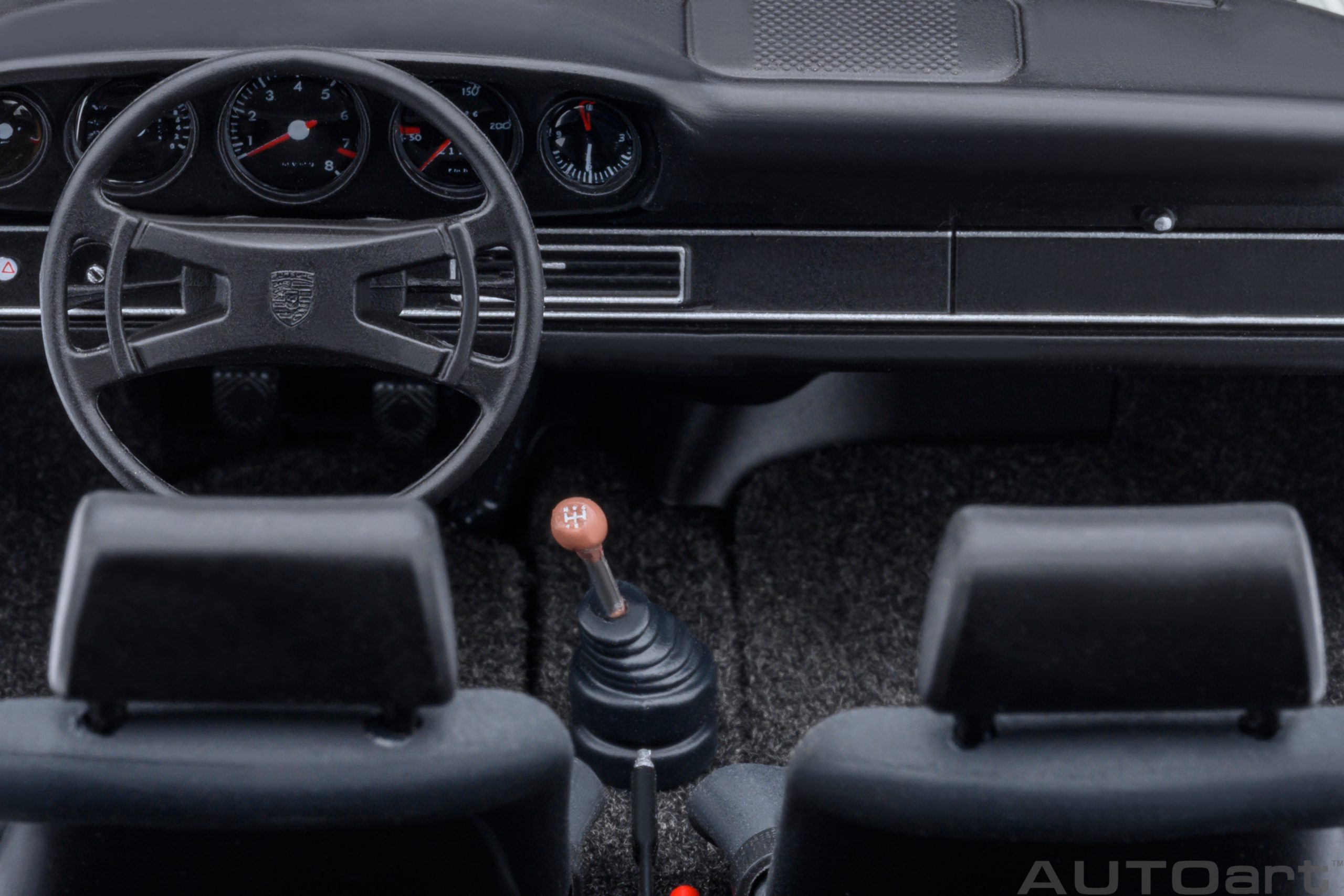 AUTOart 78031 Porsche 911 Carrera RS 2.7 weiß (1973)