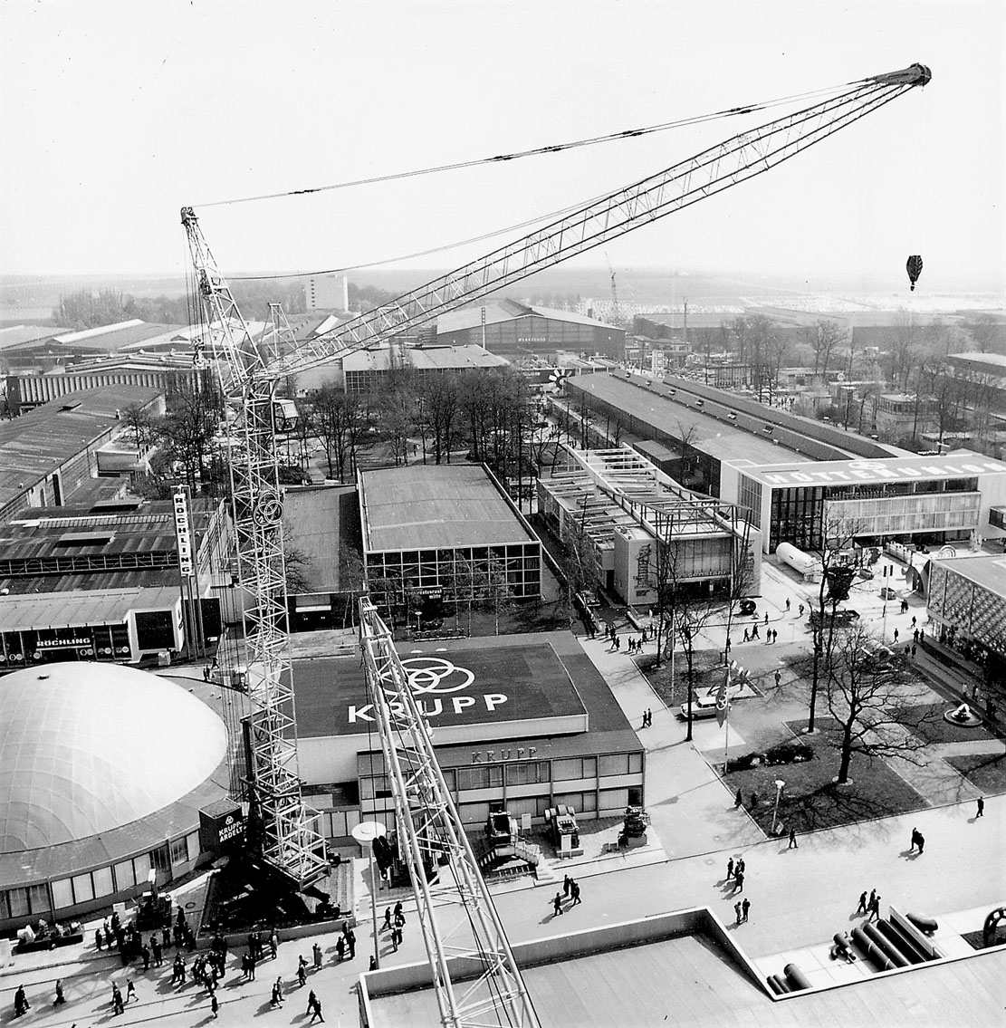 Podszun 1051 Jahrbuch Baumaschinen 2023