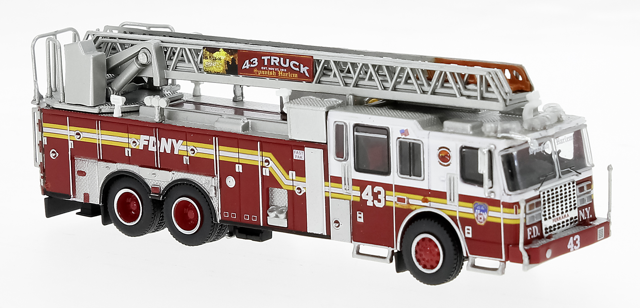 PCX870689 Ferrara Ultra, FDNY - Manhattan, Ladder