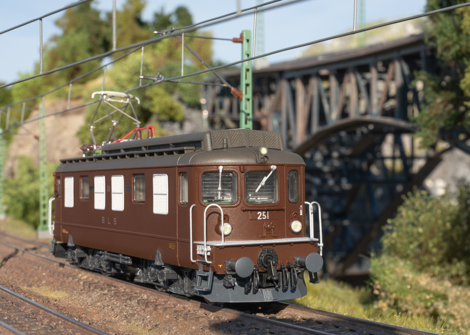 Märklin 38044 BLS E-Lok Ae 4/4 Ep.6