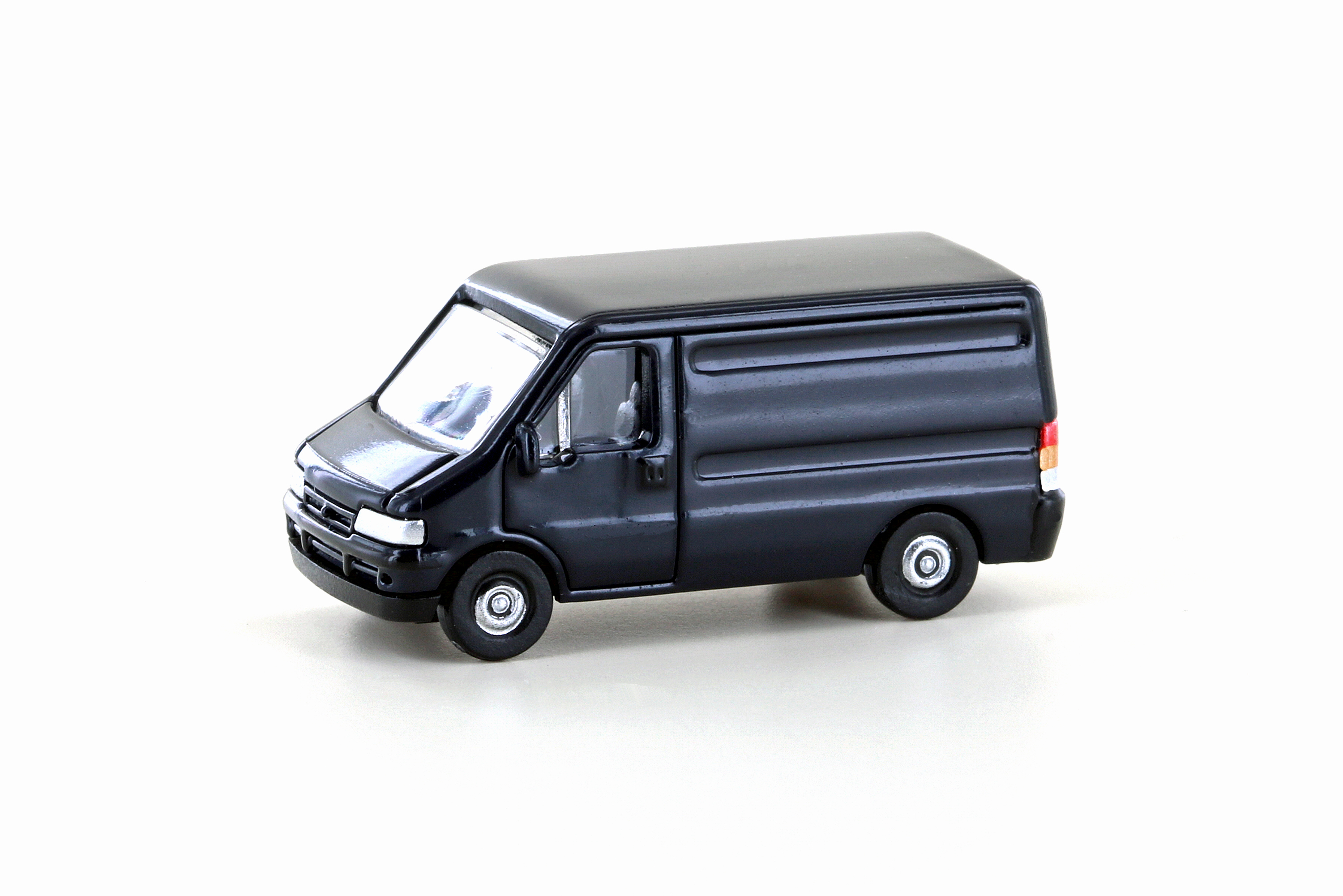 61211 Fiat Ducato II Transporter, dunkelblau