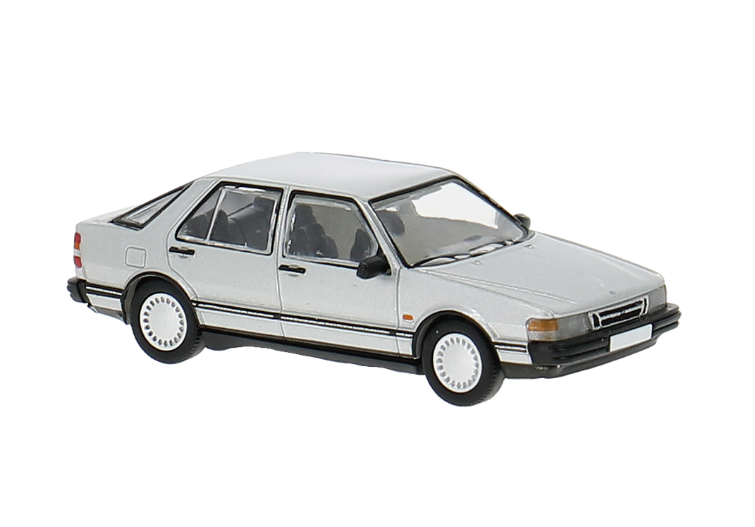 PCX870190 Saab 9000 CC silber (1985)