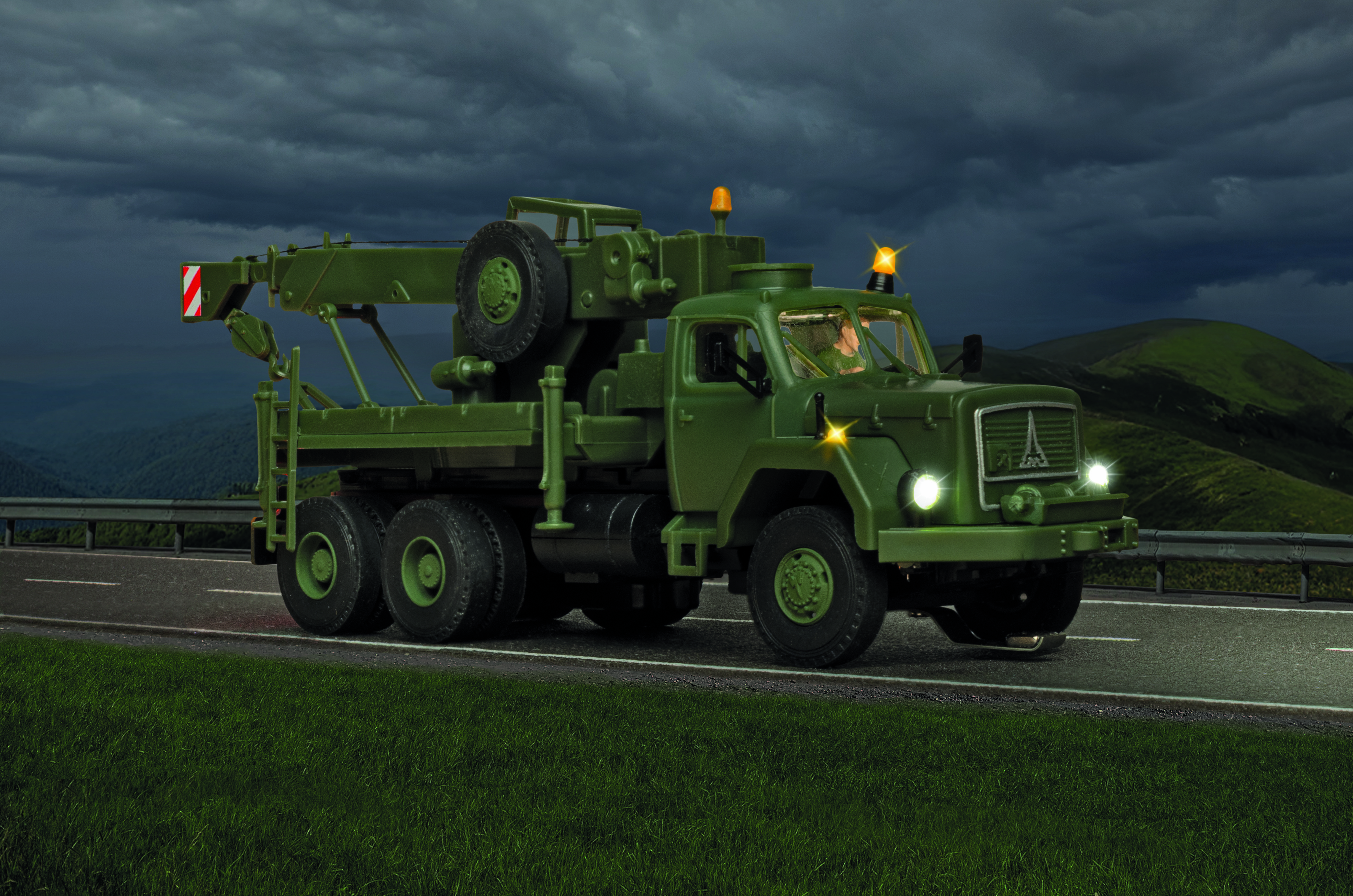 Viessmann 8061 H0 MAGIRUS DEUTZ 3-achs Berg