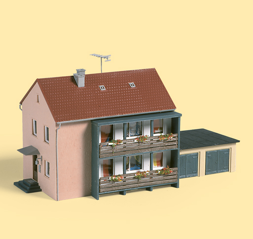 12236 Mehrfamilienhaus