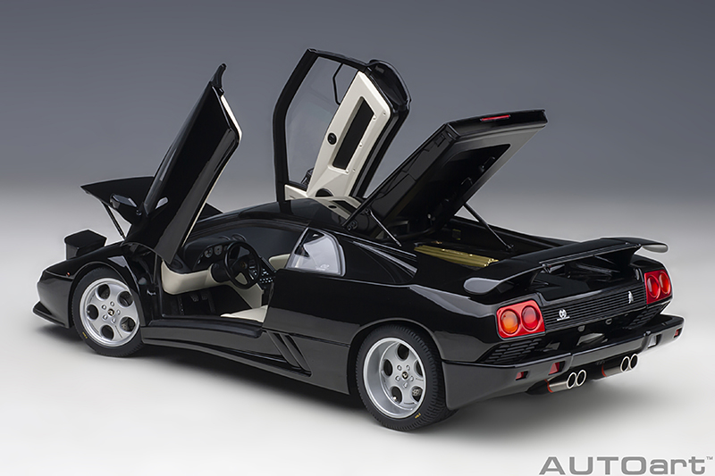 AUTOart 79159 Lamborghini Diablo SE30 1993 schwarz