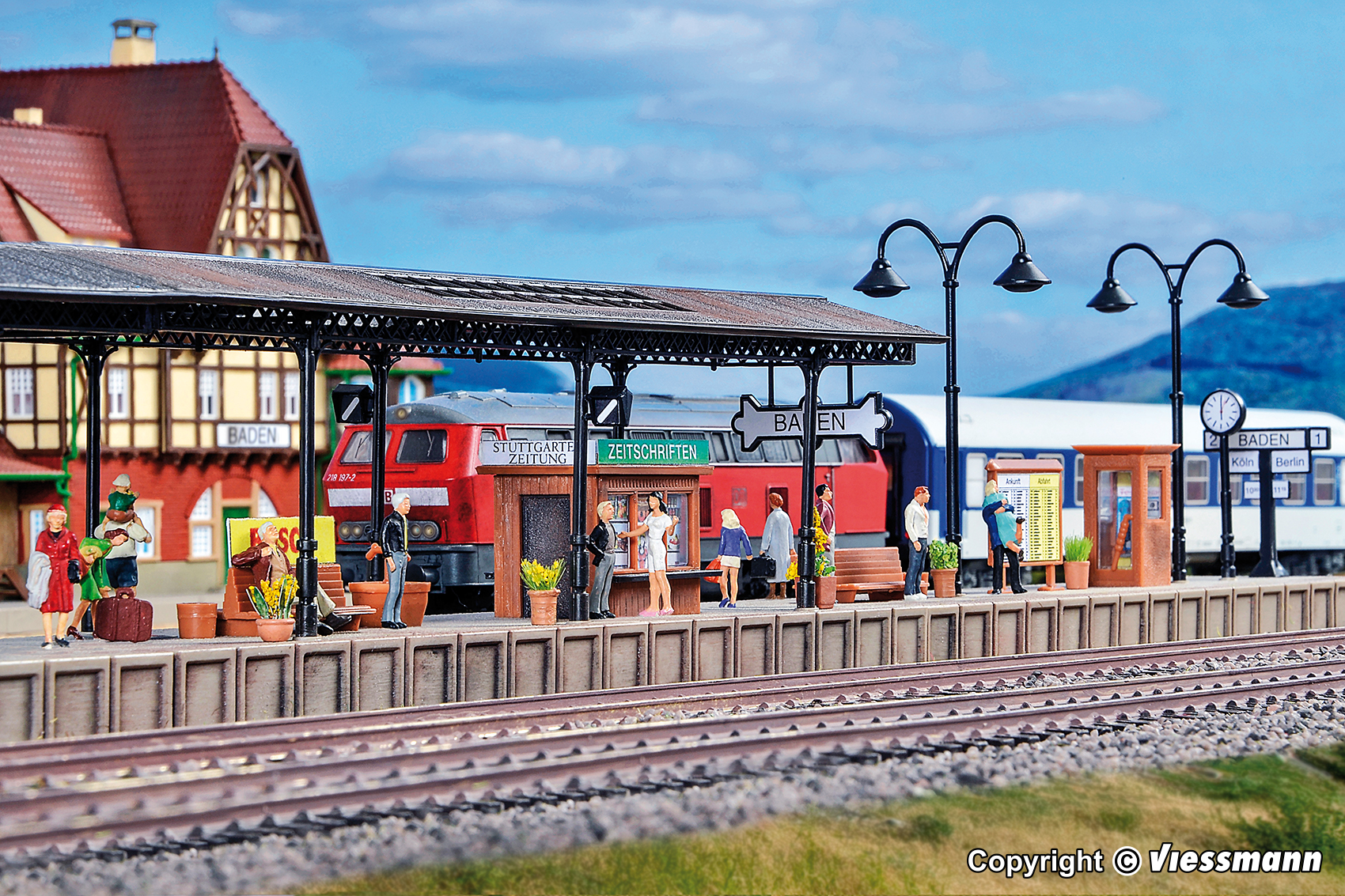 43562 Bahnsteig Baden