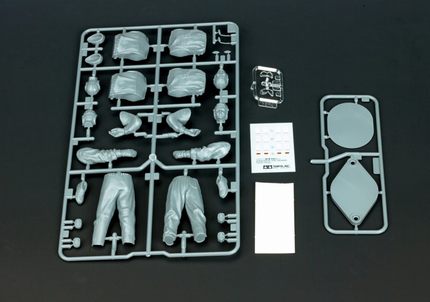 Tamiya 36309 Fig. Bundeswehr Besatz Leopard (2)