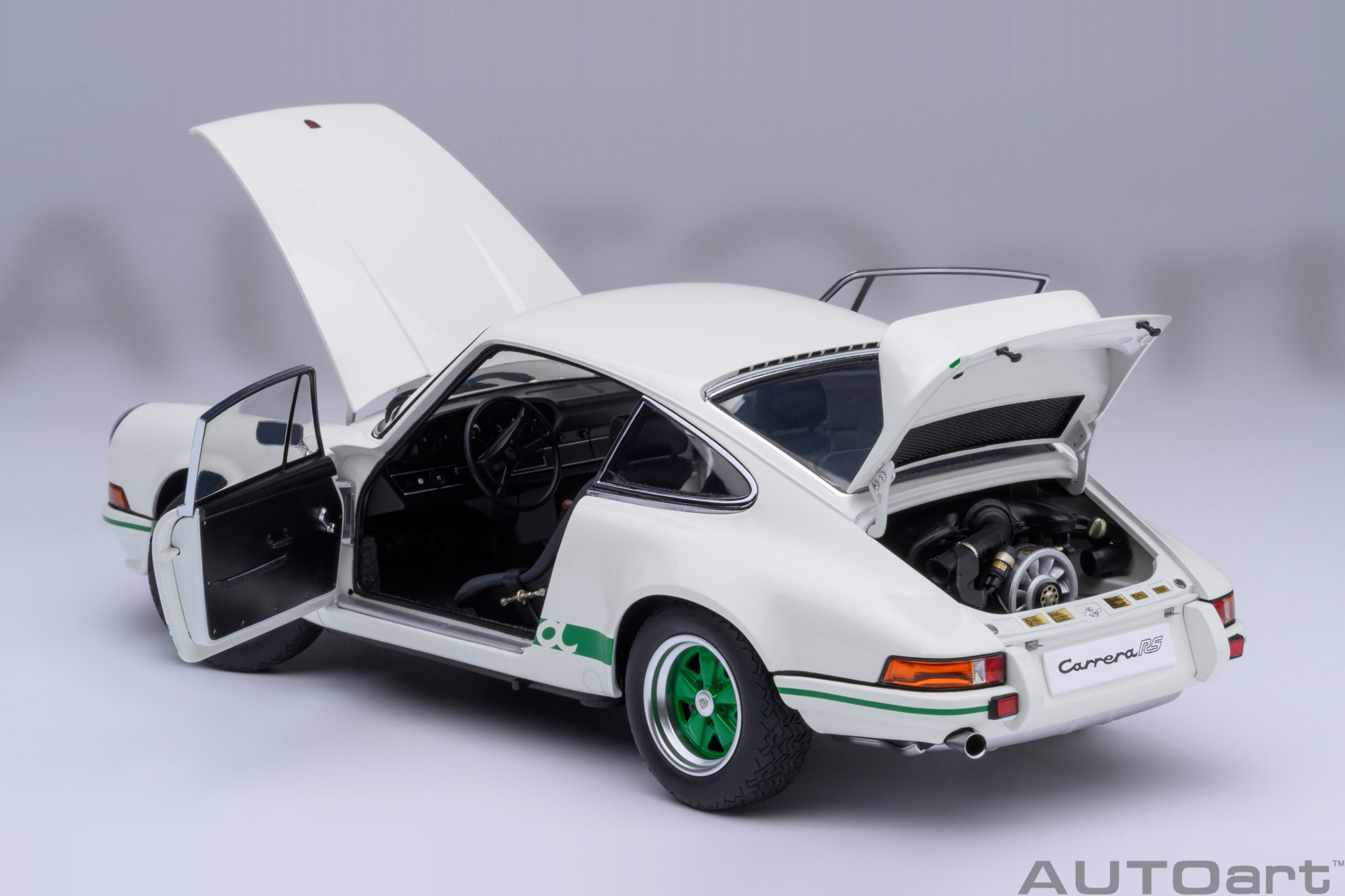 AUTOart 78031 Porsche 911 Carrera RS 2.7 weiß (1973)