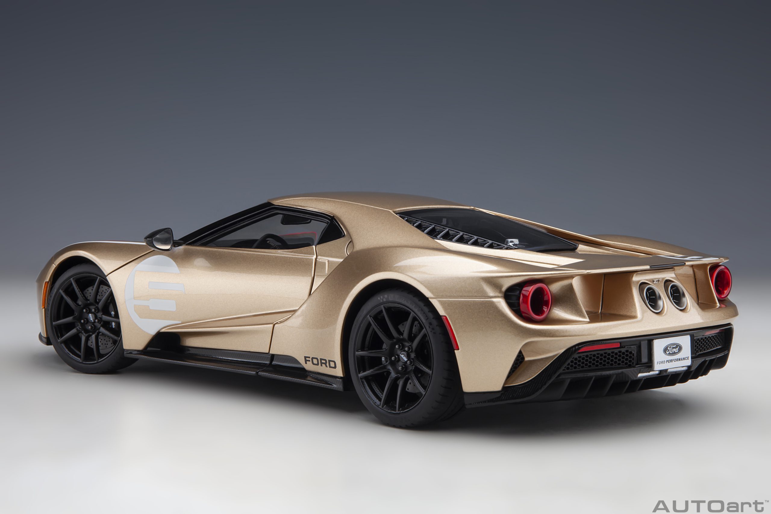 AUTOart 72928 Ford GT 2022 64 Prototype Heritage Ed.