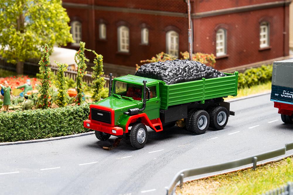 161453 Iveco Hauber Kipp-LKW (HERPA)