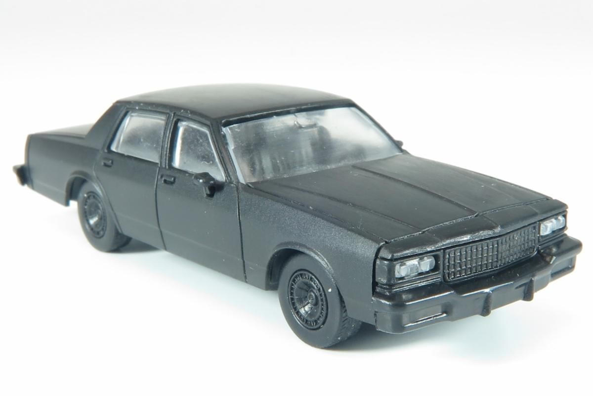 Rapido Trains 800002 Chevrolet Caprice Sedan grün