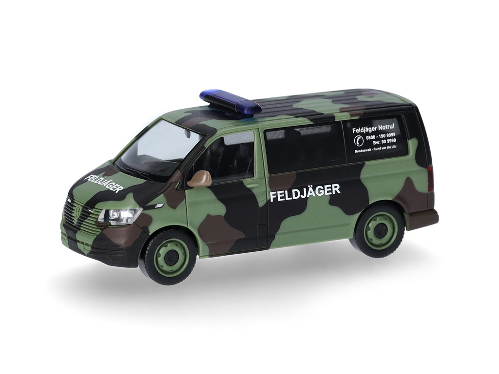 700917 VW T6.1 Bus Feldjäger Flecktarn