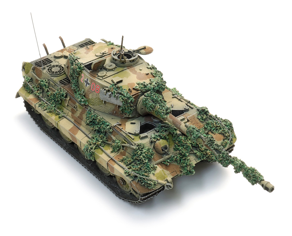 6870652 WM Tiger II Zim dreifarbige Tarnung gef
