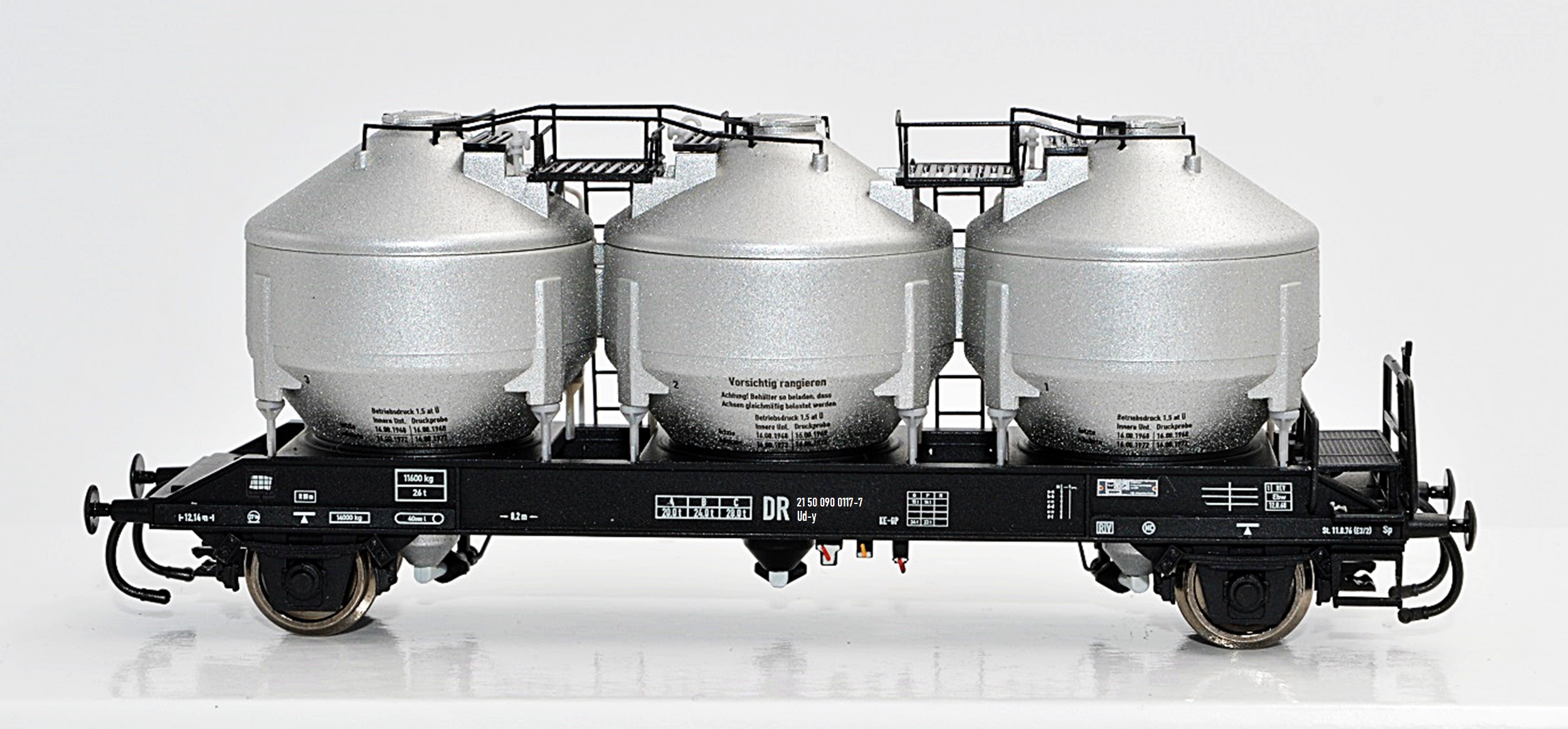 NW22067 DR Silowagen Ud-y DR silber Ep.4