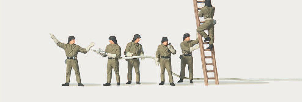 Merten 0282545 Feuerwehrleute DDR