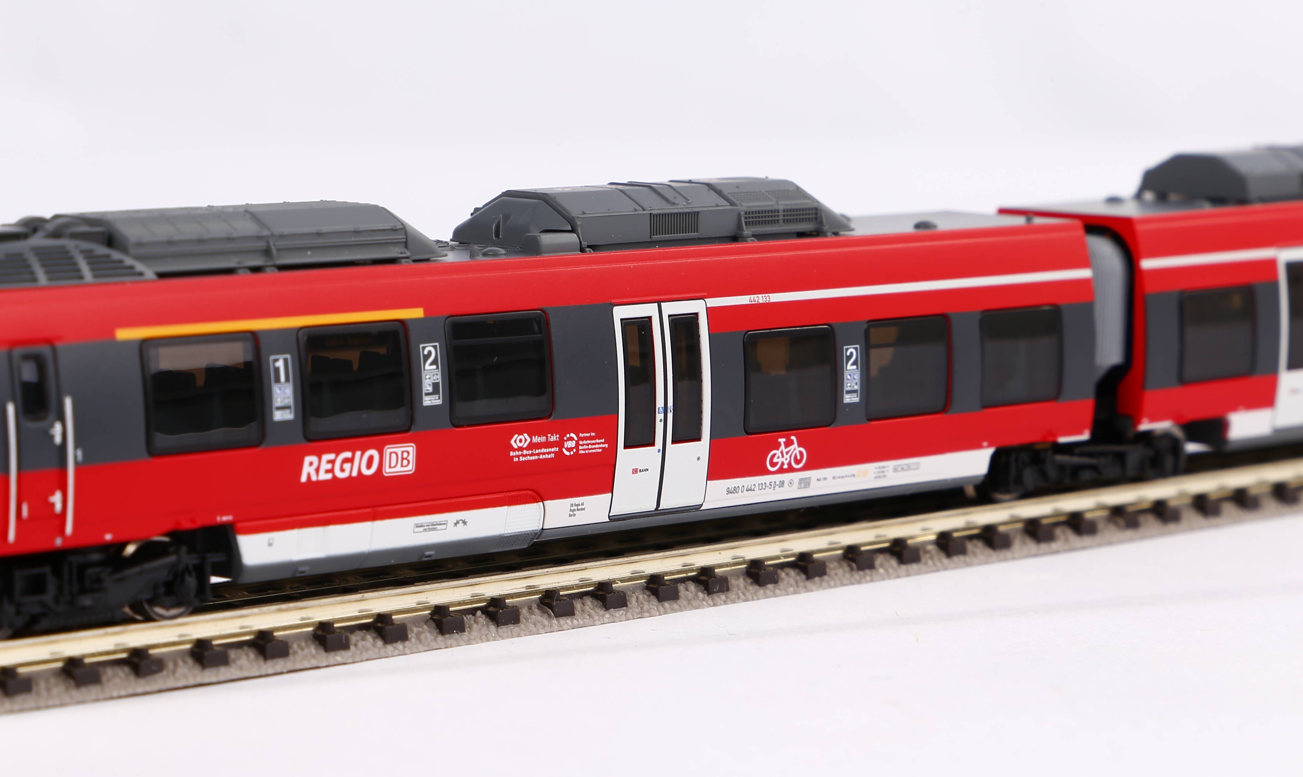Piko 40208 DB AG VBB Triebwagen BR 442 Ep.6