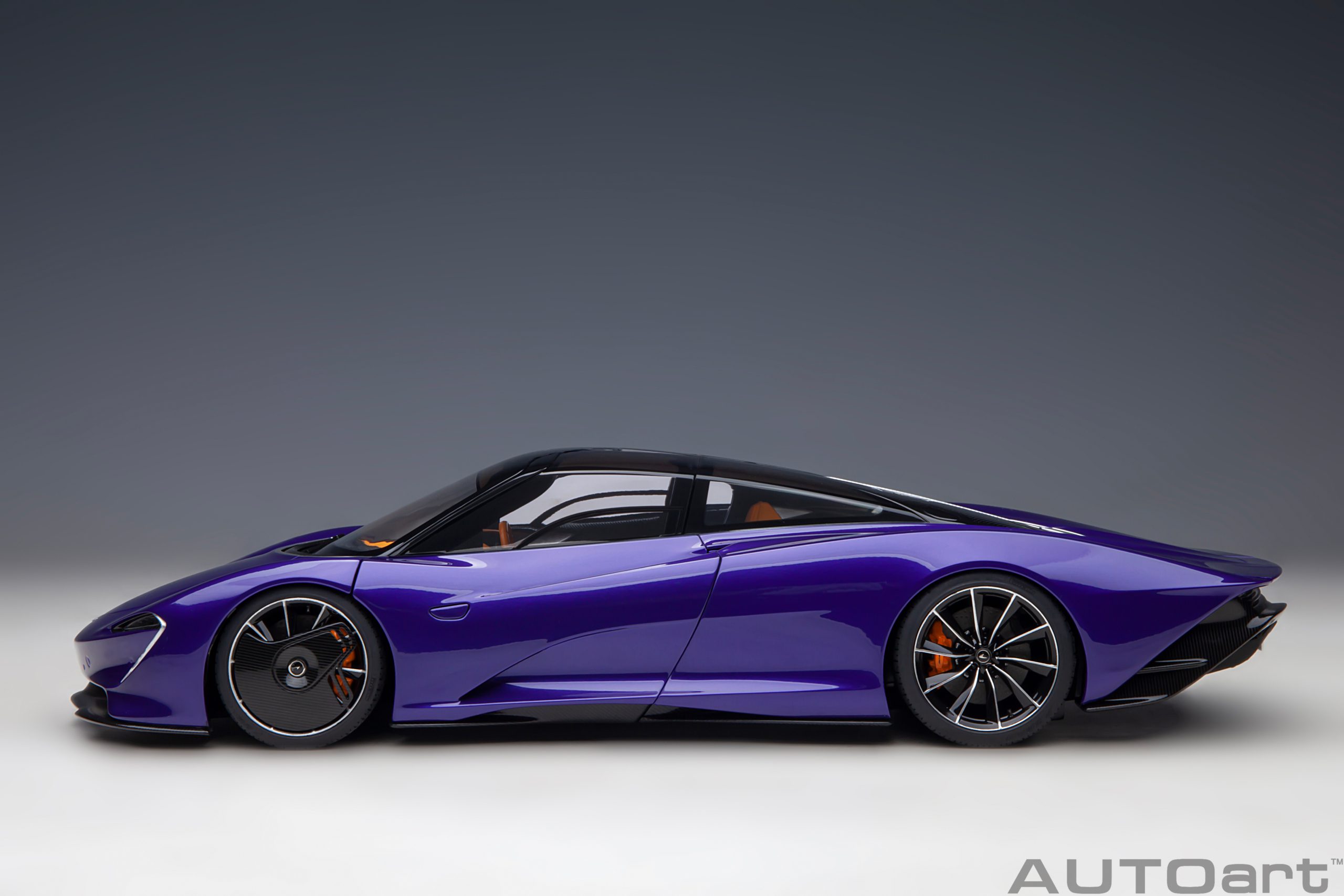 AUTOart 76089 McLaren Speedtail (LANTANA PURPLE)