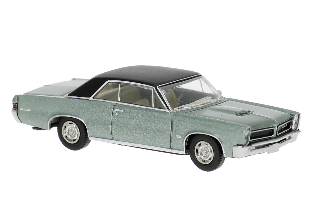 18106 Pontiac GTO grün met. mit Vinyldach