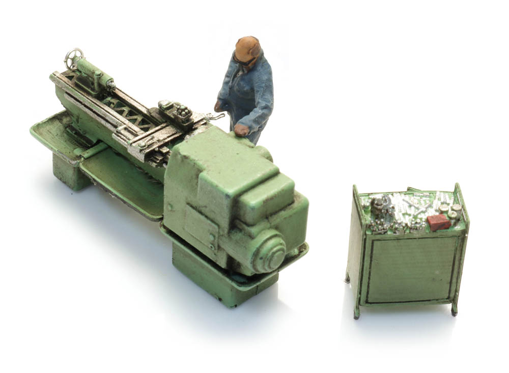 312.049 Drehmaschine mit Figur