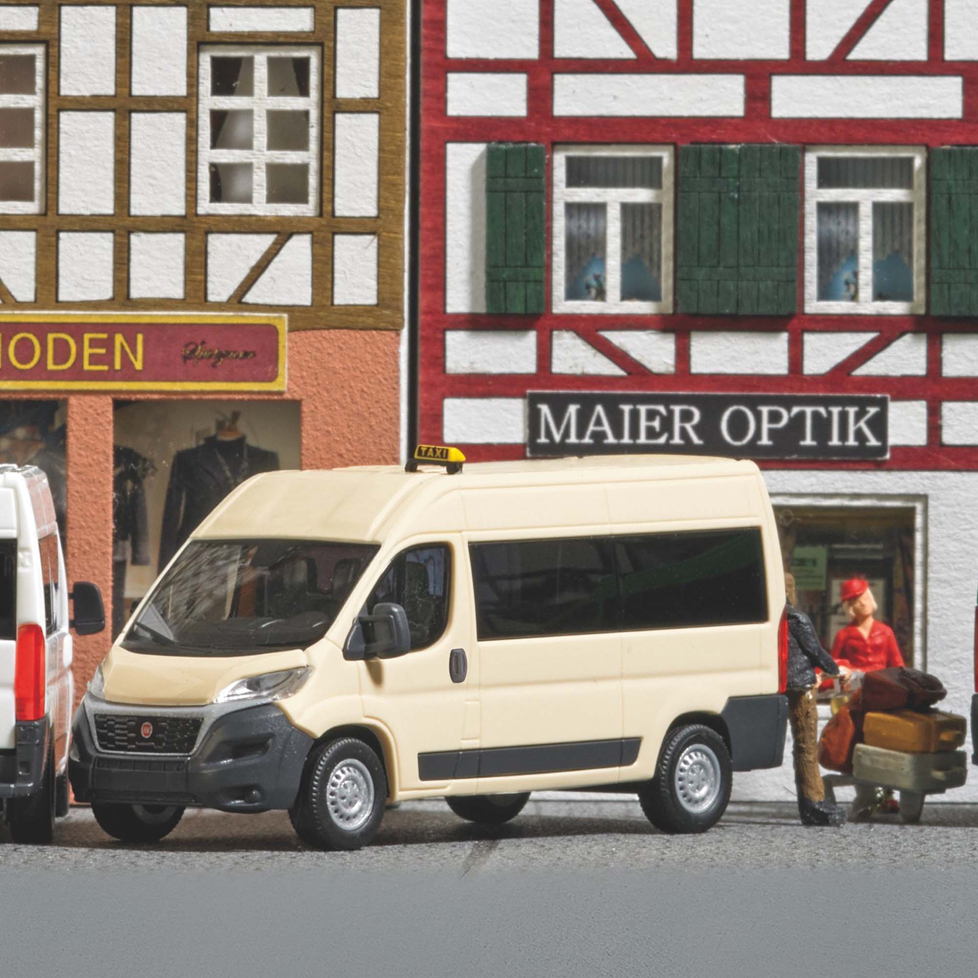 Busch Autos 54655 Fiat Ducato Bus Taxi
