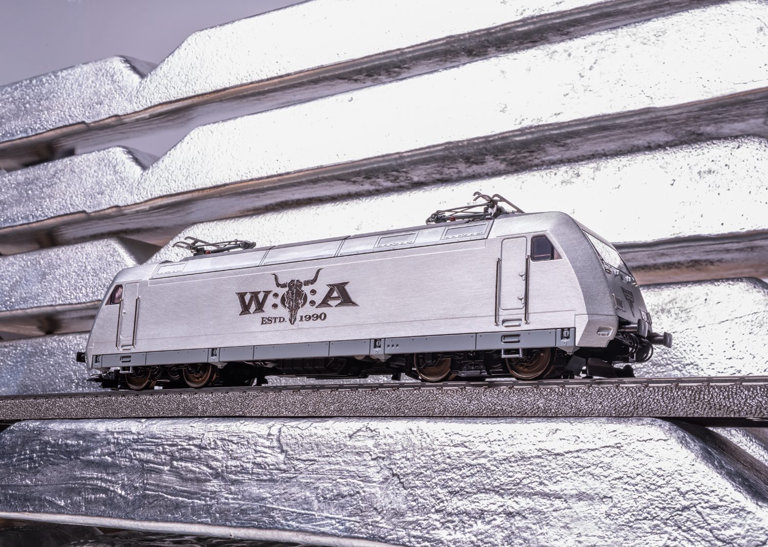 25475 W:O:A E-Lok BR 101 Raw Metal Edition