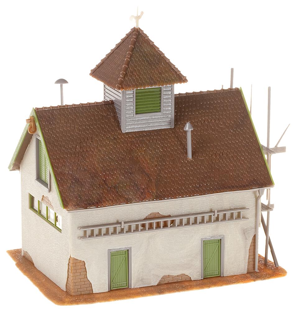 130268 Ländliches Feuerwehrhaus