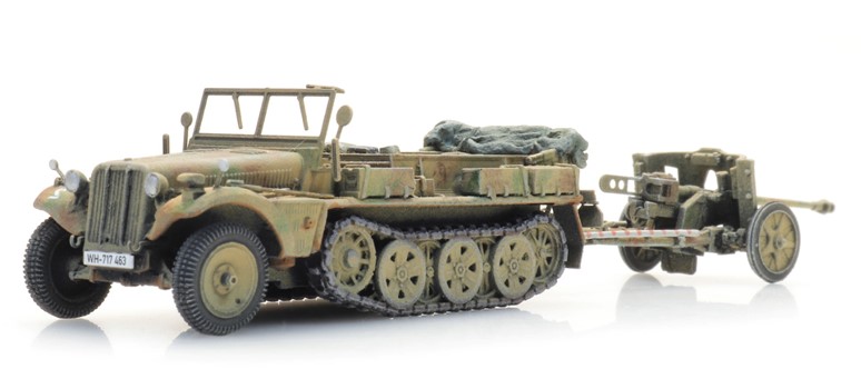 6870491 Sd.Kfz.10 & PAK 38 Camo
